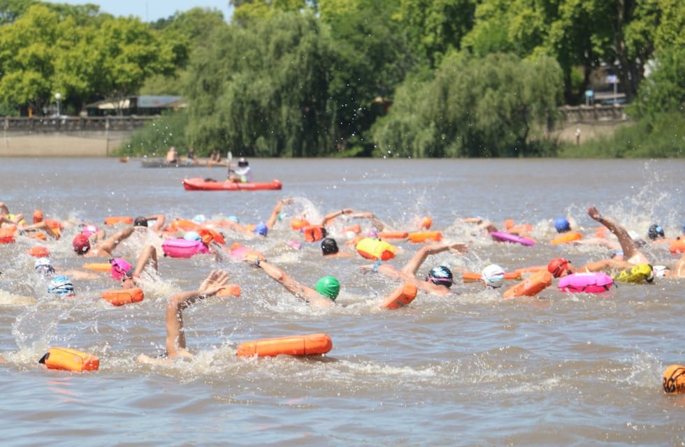 Campeonato Argentino de Aguas Abiertas: adrenalina y brazadas que desafían al río