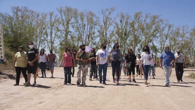 Los 100 primeros adjudicatarios lo comprobaron este fin de semana pasado, al ver las casas levantadas a la altura del dintel.