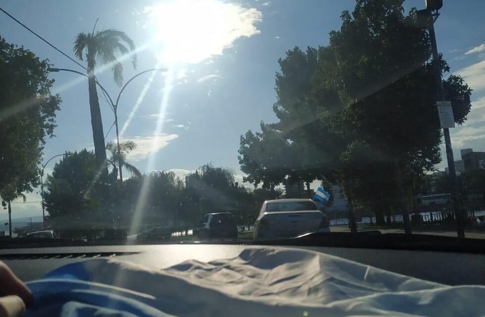 #27F: vecinos de Carlos Paz se sumaron a la marcha nacional contra la “Vacunación VIP”