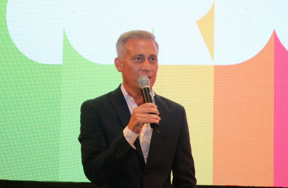 Llaryora elogió a Esteban Avilés por su gestión provincial en turismo