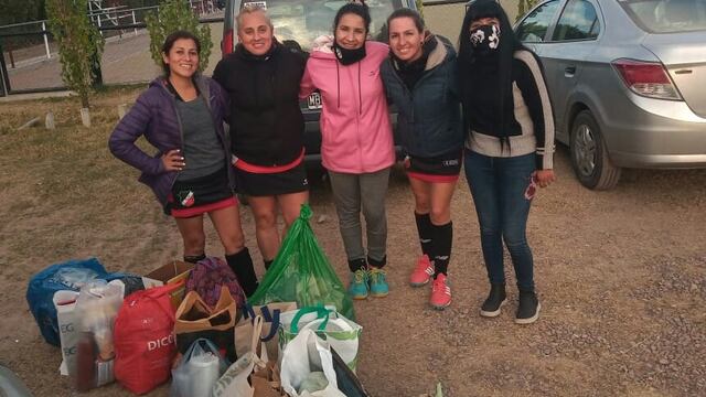 Integrantes del Ropero Comunitario de Luján de Cuyo.