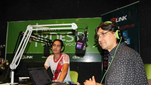 A la derecha, Julio Sosa, periodista y locutor de Barranqueras.
