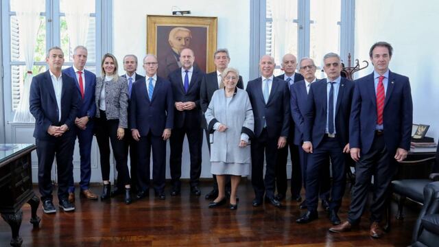 Omar Perotti, Pablo Javkin y jueces