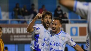 Albertengo festeja el gol de la victoria