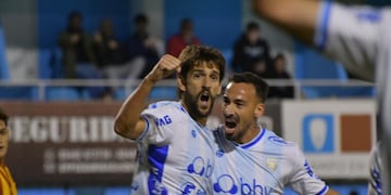 Albertengo festeja el gol de la victoria