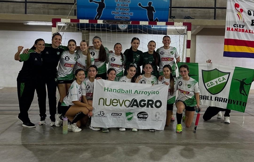 Equipo de Cadetes Femenino de Handball del Cultural de Arroyito 3° puesto en el Nacional de Concordia