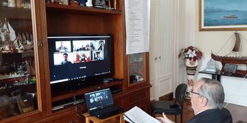 Así fue el encuentro entre los funcionarios.