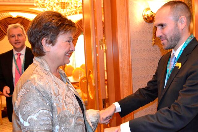 Kristalina Georgieva y Martín Guzmán mantienen una buena relación.