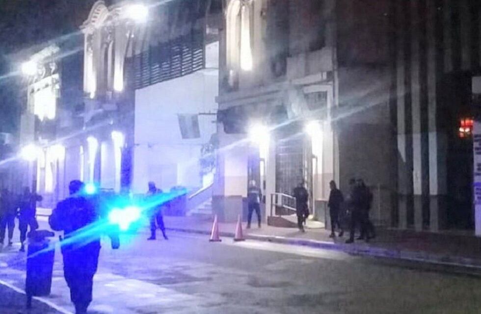 Balearon el frente del sindicato Empleados de Comercio en Rosario