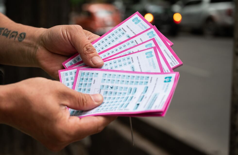 Las multas de tránsito y el estacionamiento medido en la Ciudad de Mendoza: ¿Desde cuándo rige el aumento?