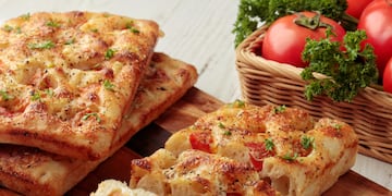Cómo hacer focaccia con solo 6 ingredientes.