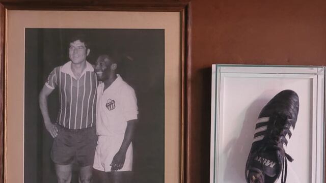 El Daniel y Pelé. El brasileño elogió al ídolo de Talleres tras un amistoso.