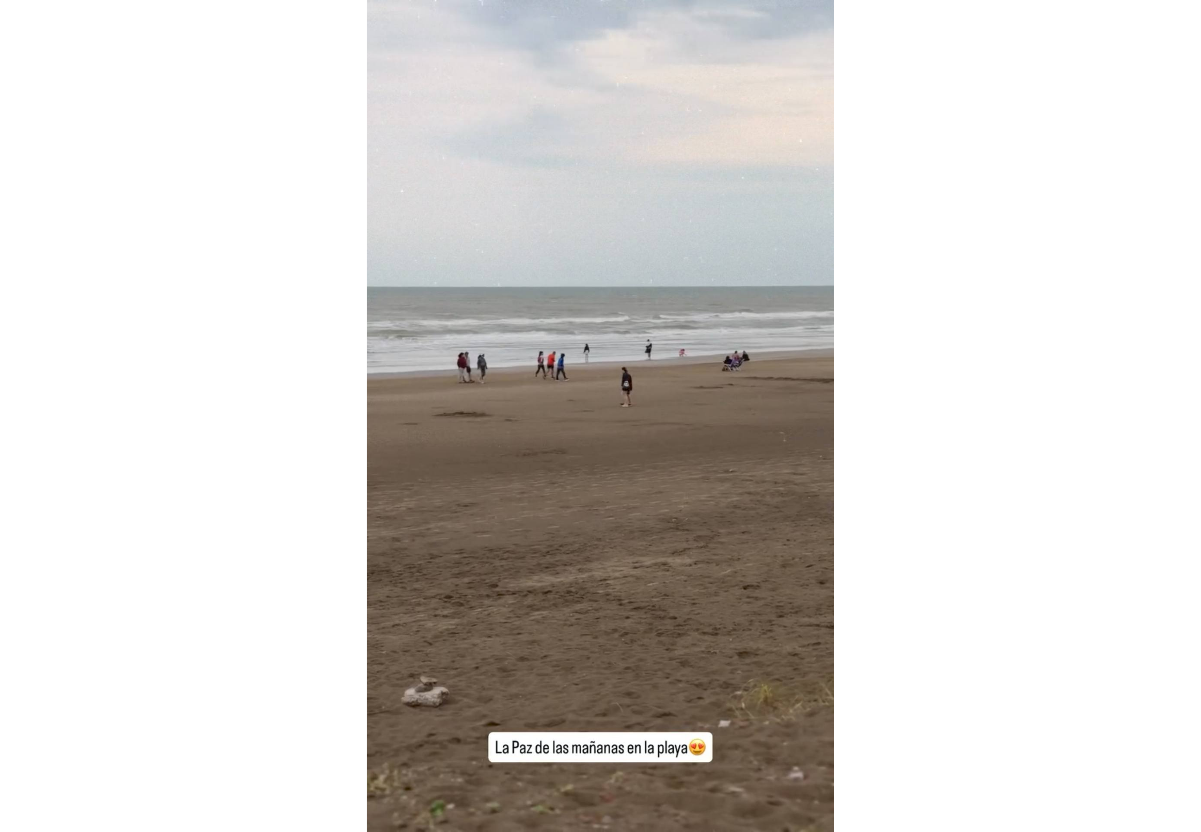 La pareja viajó a la costa argentina tras sus vacaciones en Europa.