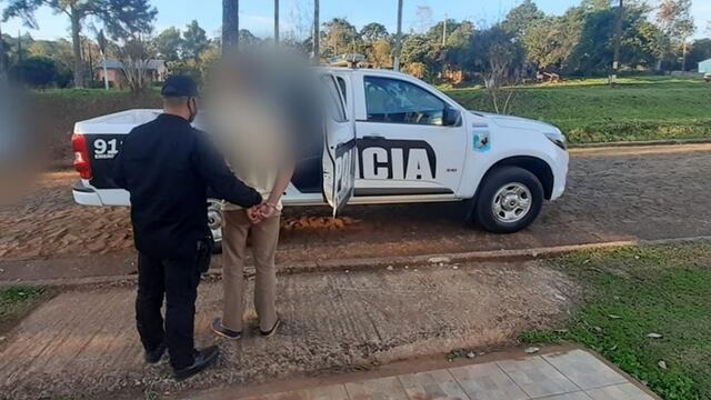 El joven detenido tiene 21 años y fue sorprendido por su hermano cometiendo el ilícito.