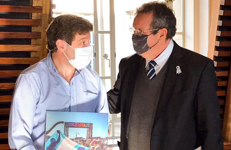 El gobernador se reunió con el ministro de Cultura Tristán Bauer