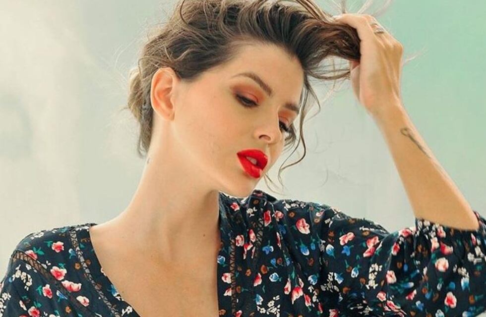 La China Suárez se mostró en bikini desde la playa y hasta Jimena Barón la elogió: “Que belleza”