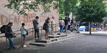 Los centros de distrito continúan con sus tareas habituales.