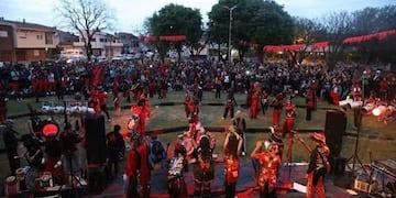 Este sábado al mediodía se llevará a cabo en el anfiteatro de la plaza "Piloto". Habrá murgas, ferias de artesanos y actividades familiares.