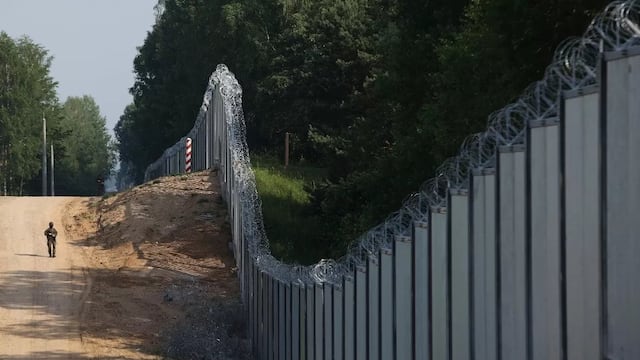 En Finlandia comenzaron a construir un muro en la frontera con Rusia.