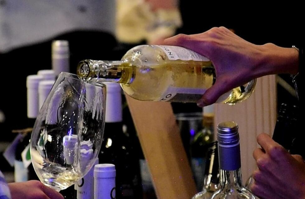 Villa Carlos Paz se convierte en capital del vino con una nueva edición de “Carlos Paz Descorcha”