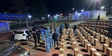Golpe al contrabando en Pozo Azul: secuestran 90 mil atados de cigarrillos valuados en $400 millones.