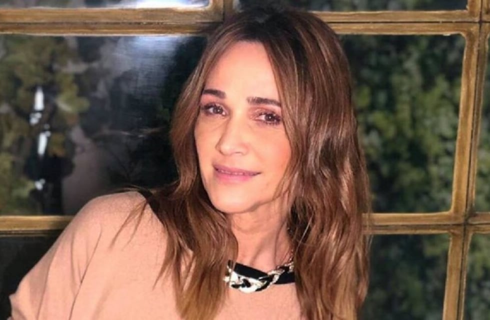 En silla de ruedas y vendada, los momentos previos de Vero Lozano a su operación