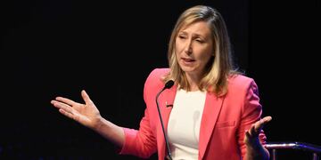 La candidata del Frente de Izquierda fue la única que no rechazó explícitamente los crímenes cometidos. Gentileza: Chequeado.