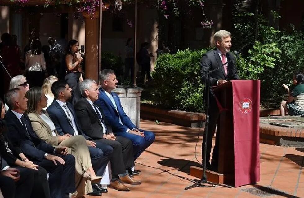 Frigerio reivindicó el legado de Urquiza en una sesión histórica realizada en Concepción del Uruguay