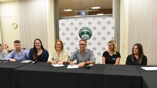 Convenio para impulsar los centros comerciales y los paseos de compras a cielo abierto