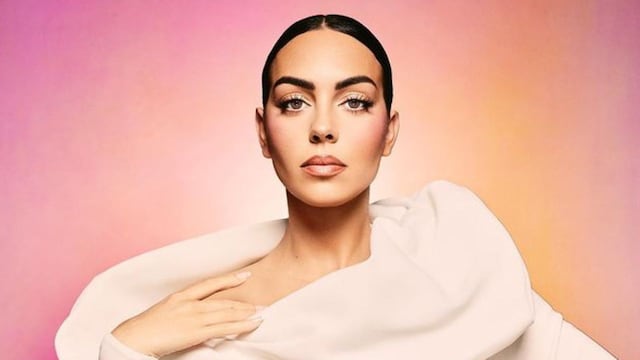 Georgina Rodríguez paralizó Instagram con un vestido total black ultra ajustado