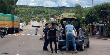 Una mujer resultó herida tras un choque entre dos autos en la Ruta 12, en Capioví.