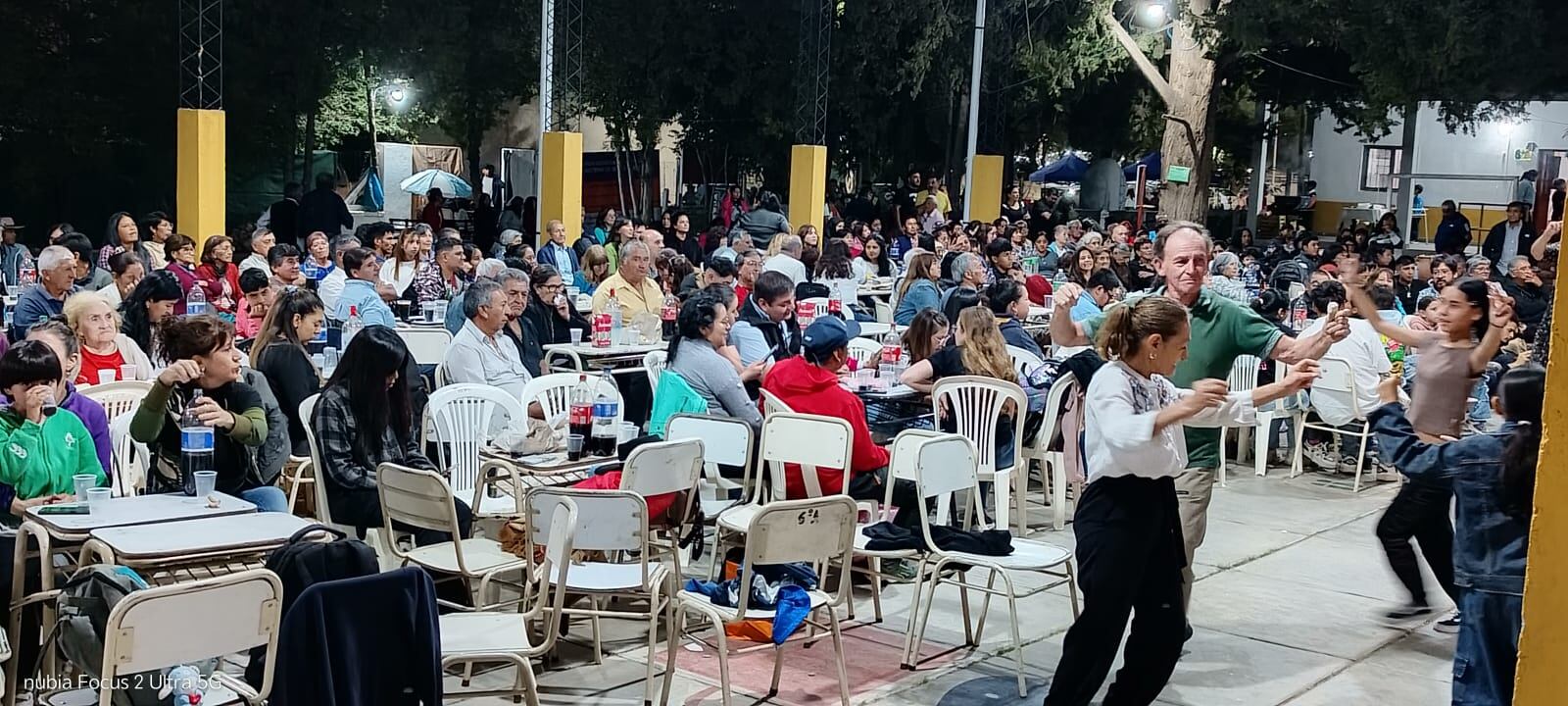 La fiesta popular, ya clásica del verano, volvió a destacarse por la participación del público y su perfil familiar. (Foto Sol Alvarez Natale)