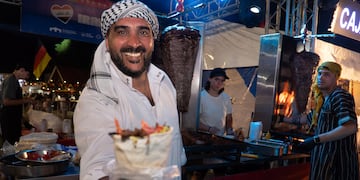 El shawarma, uno de los clásicos del Festival de Colectividades. (Foto: La Voz)