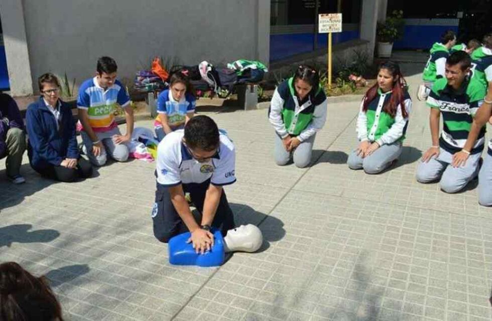 Aprender a salvar vidas: curso de RCP en Pérez