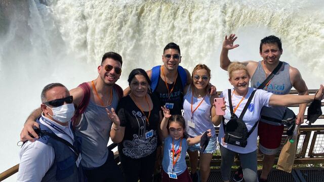 Casi cuatro mil turistas visitaron este sábado las Cataratas del Iguazú