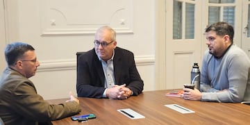 Mársico se reunió con Corrado y Acosta en el Centro Comercial