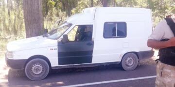 El vehículo que fue secuestrado por la Policía Rural de San Rafael. En su interior llevaban 11 cajas de carne de dudosa procedencia. Gentileza