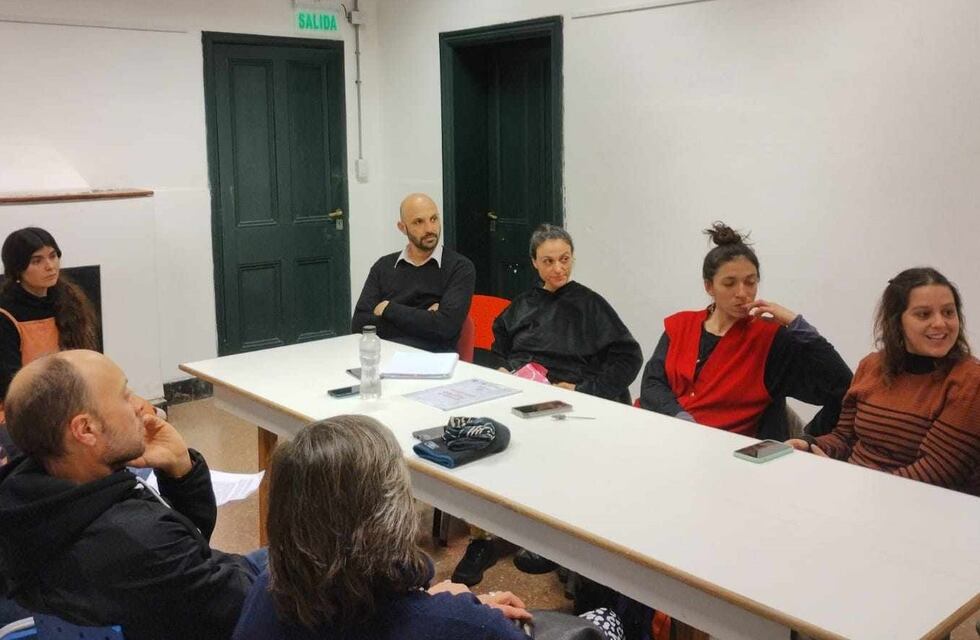 Tres Arroyos: Alan Arias se reunió con Artistas Plásticos de la ciudad