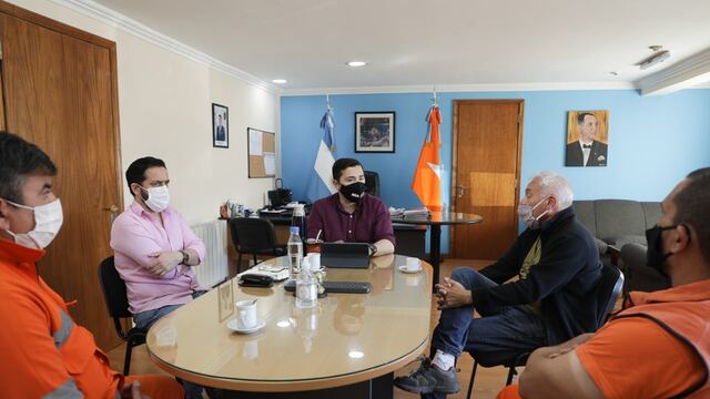 Ferro anunció que “el Municipio llevará adelante, mediante un convenio con la Estación Astronómica, un monitoreo permanente de la sismicidad local y regional.