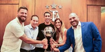 Campeón de la Liga 2025.