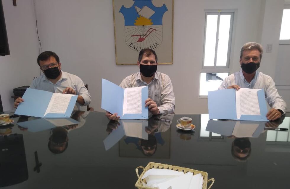 Intendentes de Balnearia, Miramar y Marull firmaron acuerdo estableciendo horarios comerciales