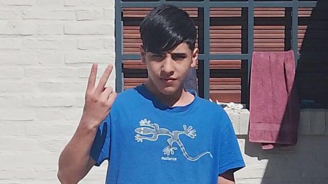 El niño de 14 años desapareció de su hogar en barrio Ampliación Pueyrredón.