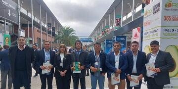 La delegación encabezada por Paola Fedeli, Guillermo Andrada y Félix Jerez participó en Fruit Attraction 2024 para impulsar desarrollo hortofrutícola