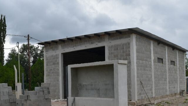 Cosquín avanza en la obra del servicio de agua para el barrio El Condado. (Foto: Facebook / Municipalidad de Cosquín Oficial).