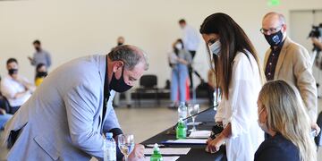 63 intendentes participaron de la firma del convenio que otorgará dinero para más obras a los municipios.