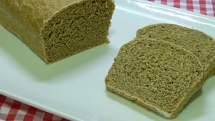 Cómo hacer pan de espinaca: la receta exprés y con seis ingredientes