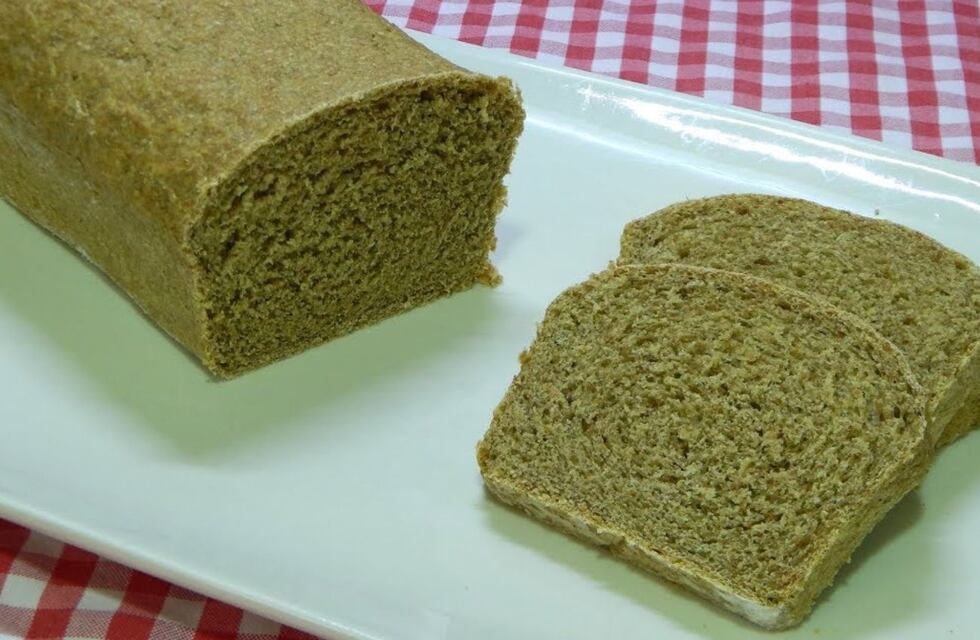Cómo hacer pan de espinaca: la receta exprés y con seis ingredientes