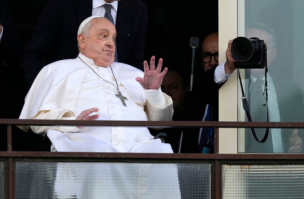 La escalofriante declaración del cirujano del Papa Francisco: “Sabía que podía morir”