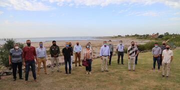 Foto final de la reunión de los Intendentes del corredor Ansenuza con representantes de Córdoba Turismo