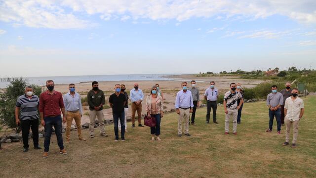 Foto final de la reunión de los Intendentes del corredor Ansenuza con representantes de Córdoba Turismo